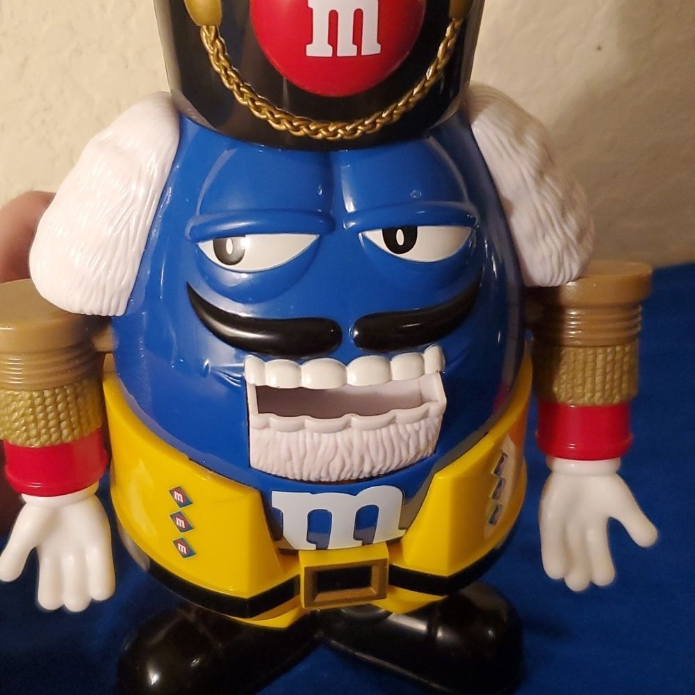 M&M Nutcracker Sweet Candy Dispenser Limited Edition Blue Toy Soldier Holiday - Picture 11 of 13